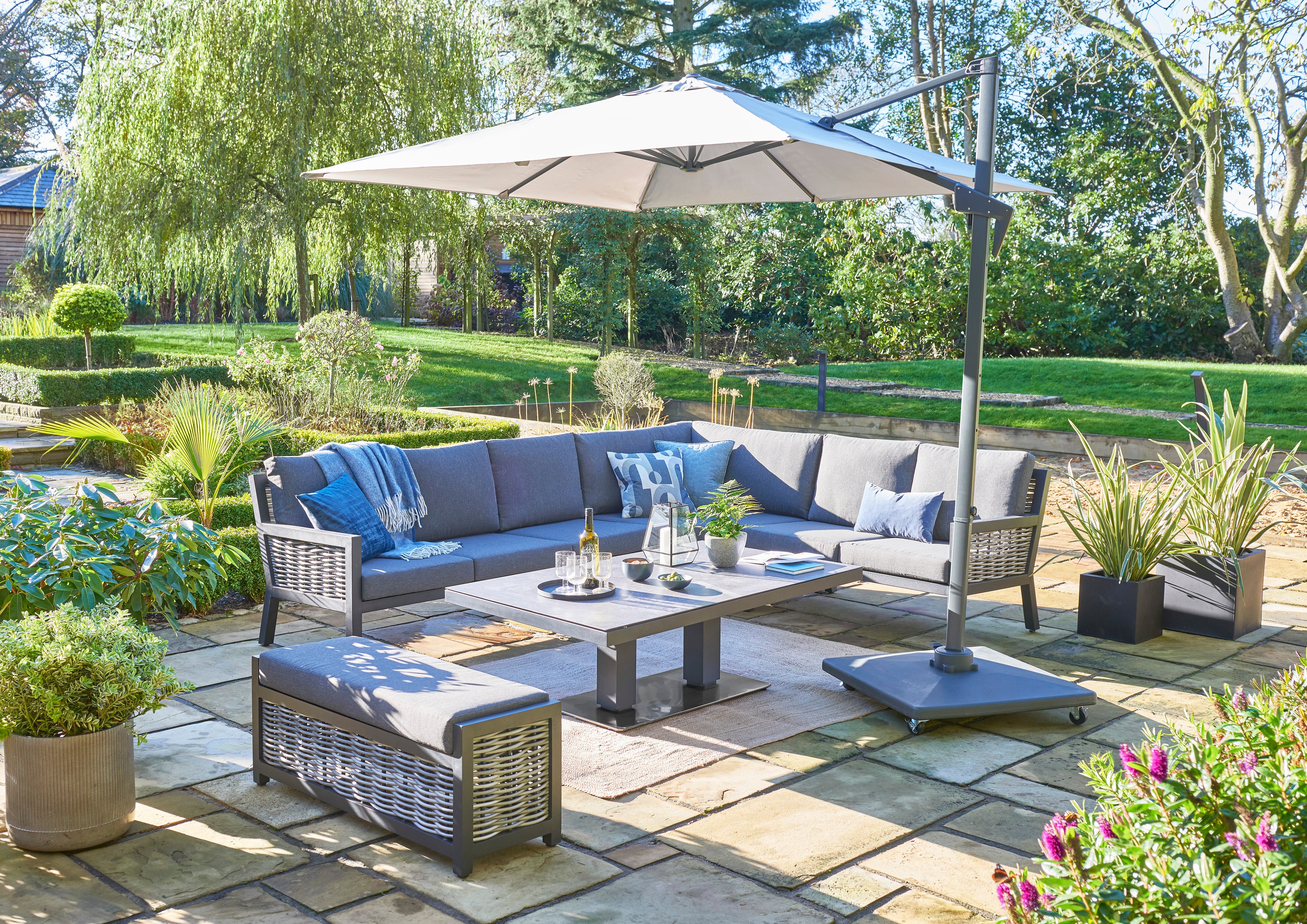 Norfolk Leisure Langham Large Comfort Corner Set