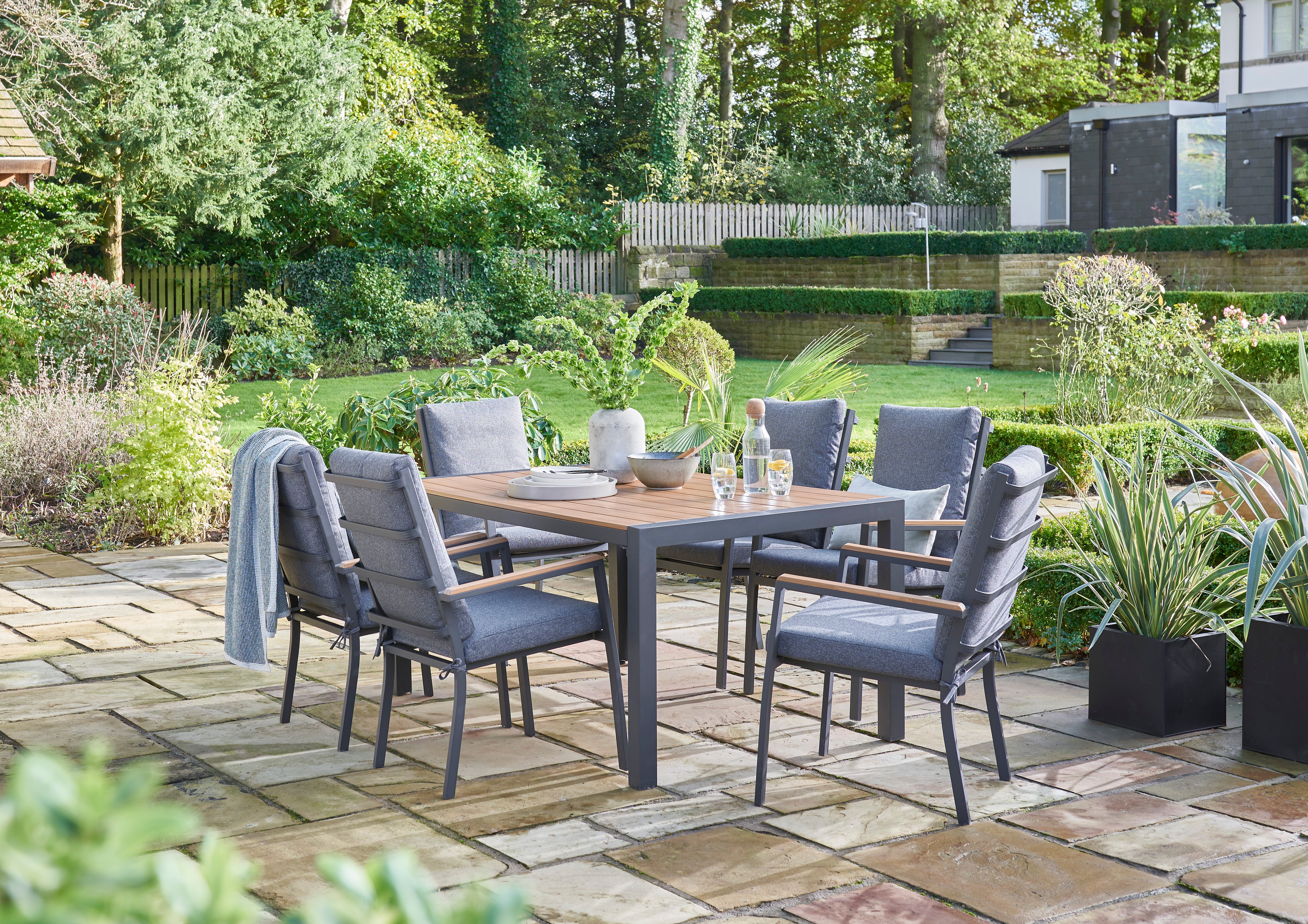 Norfolk Leisure Easton Aluminium Six Seater Dining Set