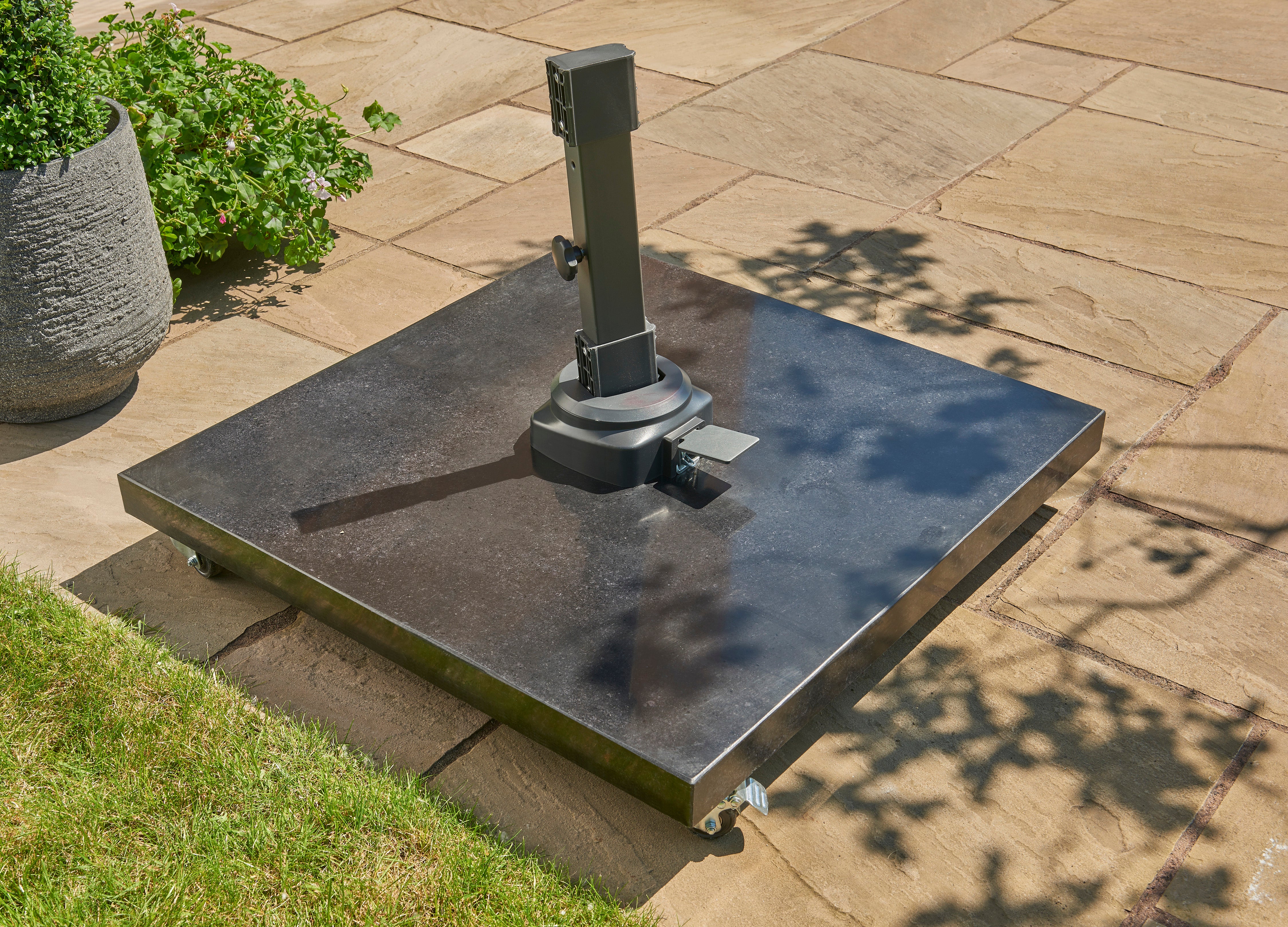 Norfolk Leisure Royce 90kg Granite Parasol Base with Wheels