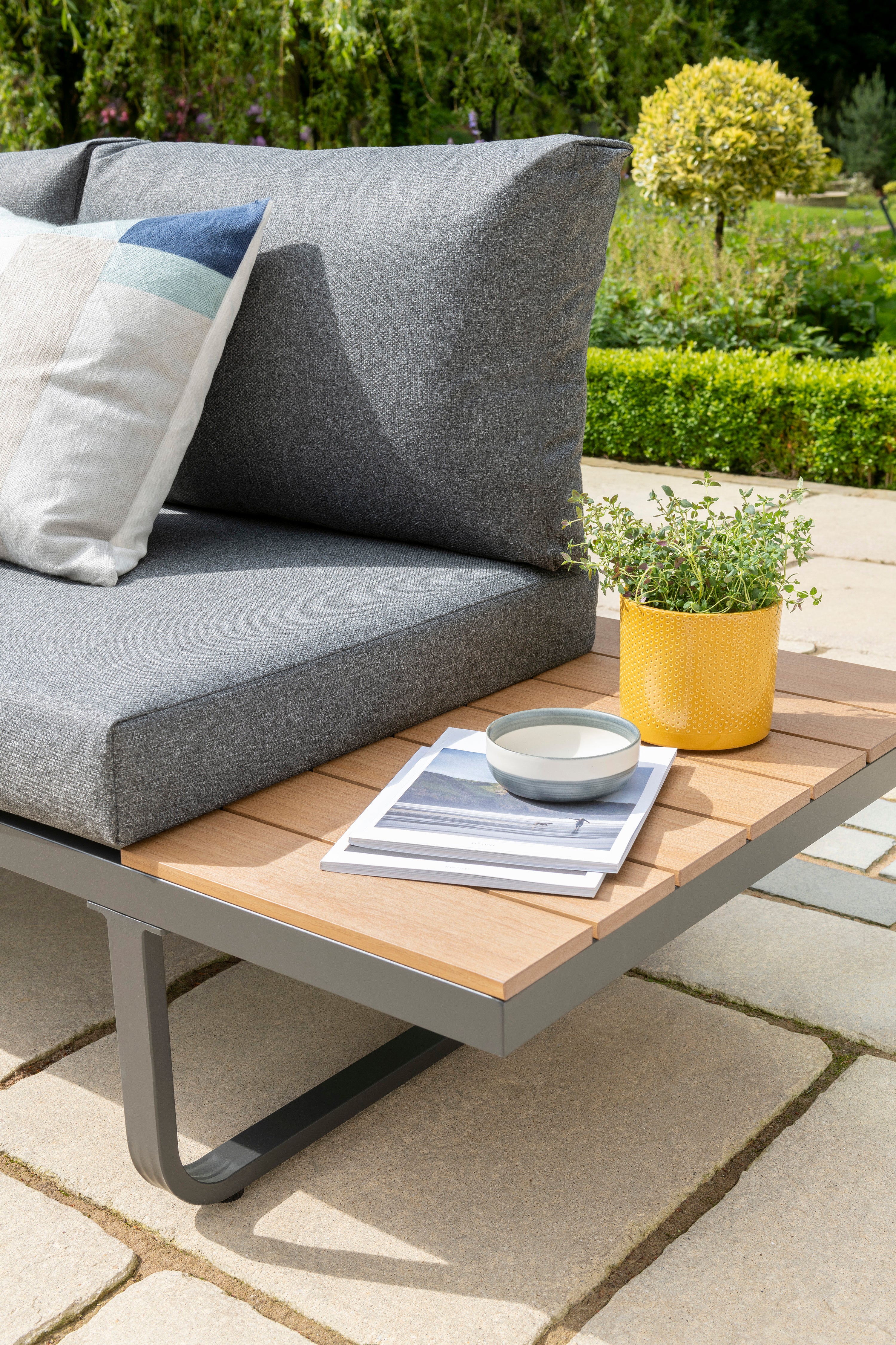 Norfolk Leisure Billingford Aluminium Mini Corner Set