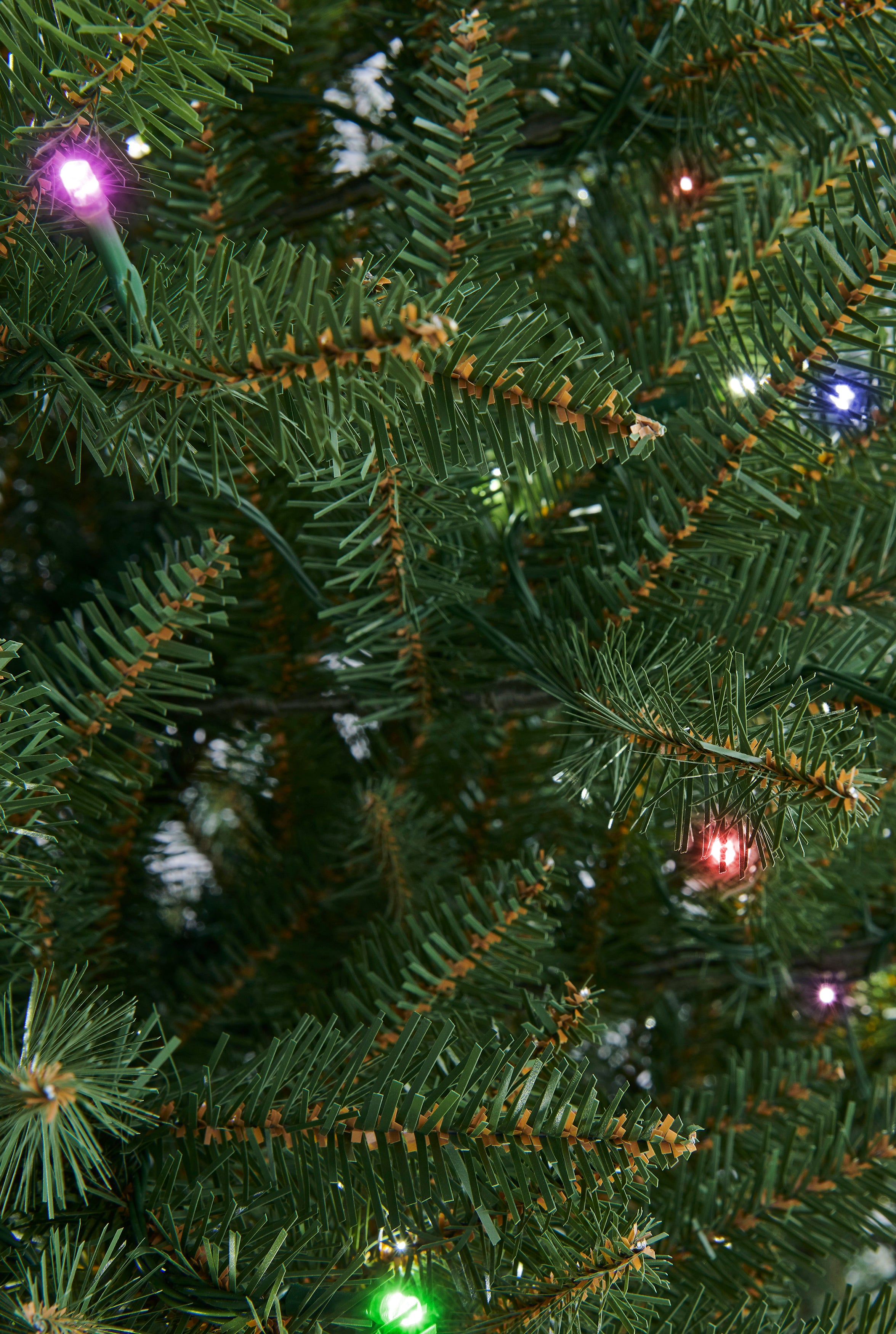 Bosk Pre Lit Glenmore Spruce Artificial Christmas Tree with LED Lights