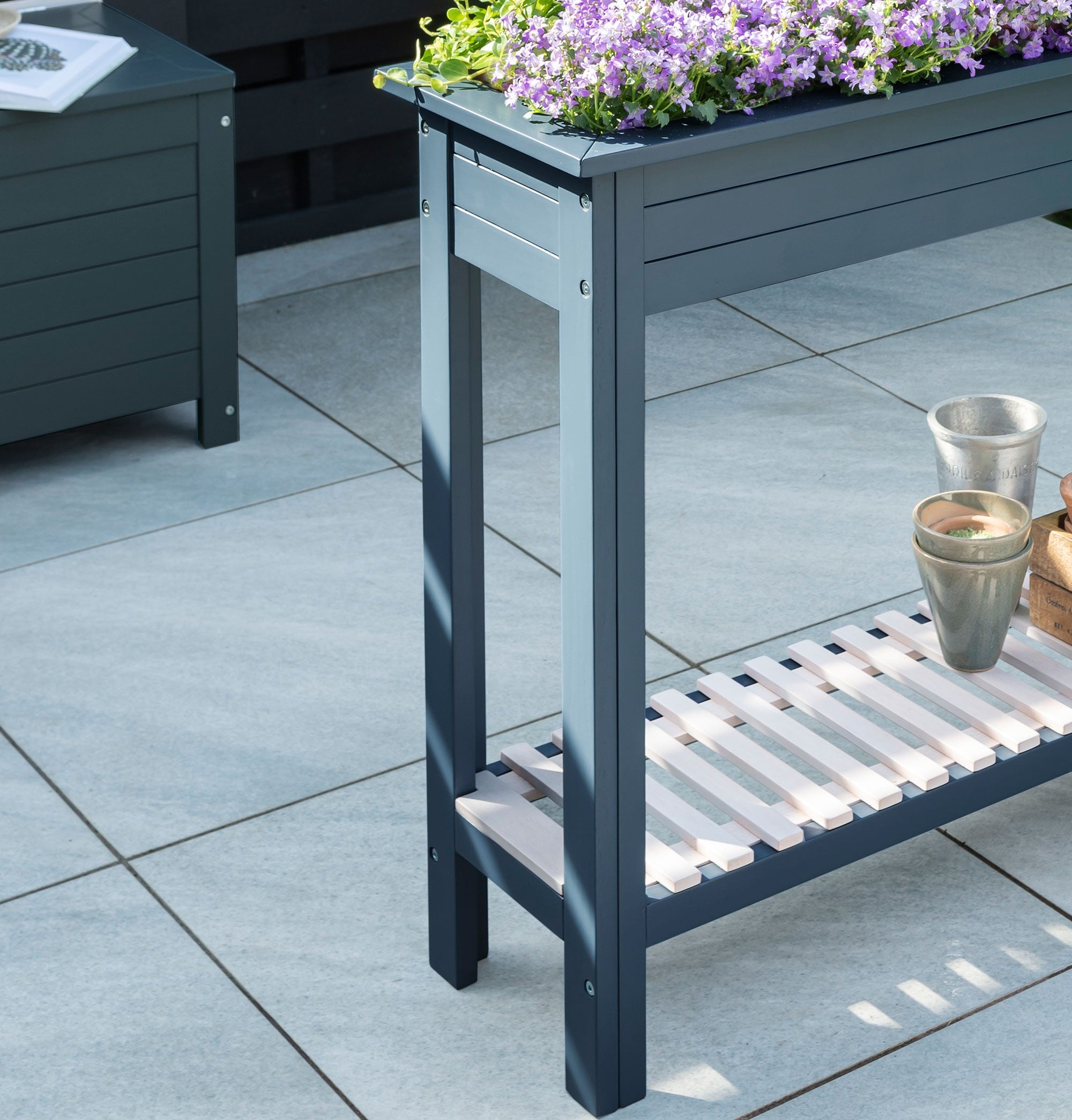 High-Planter_Stand-close.jpg