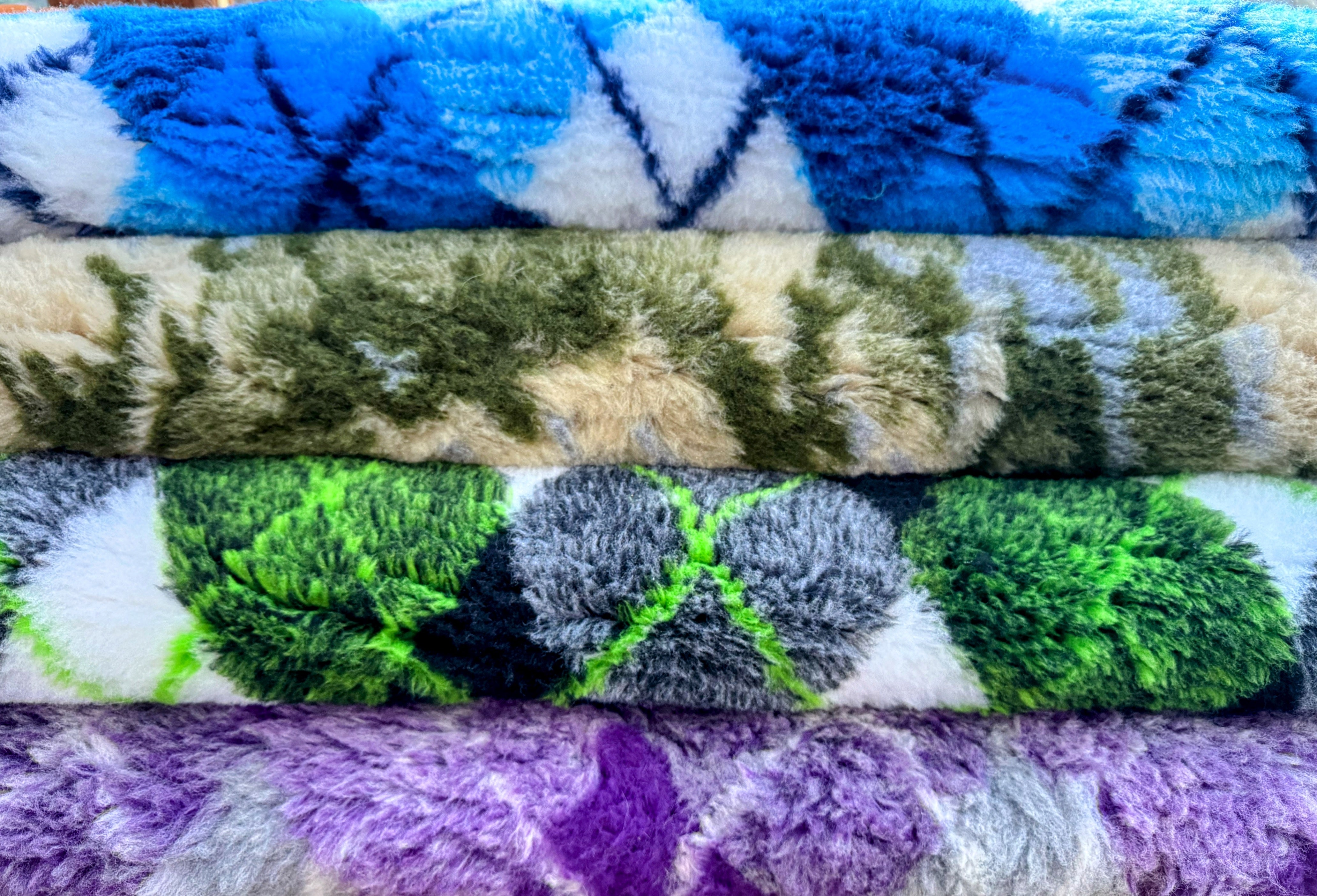 Vet Beds - Thick, Fleeced, Luxury Vet Bed in Vibrant Colours