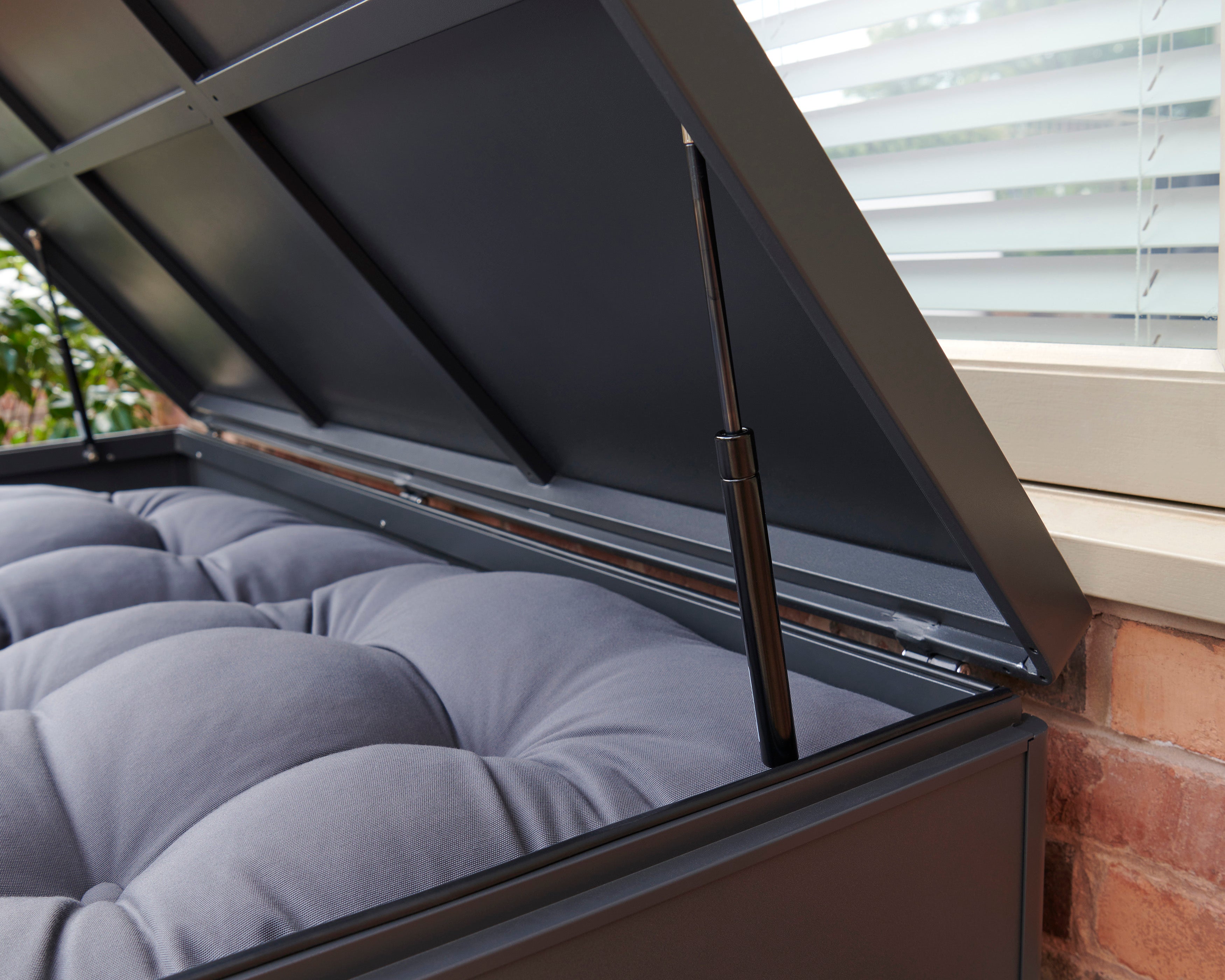 Norfolk Leisure Royce Extra Large Size Aluminium Storage Box
