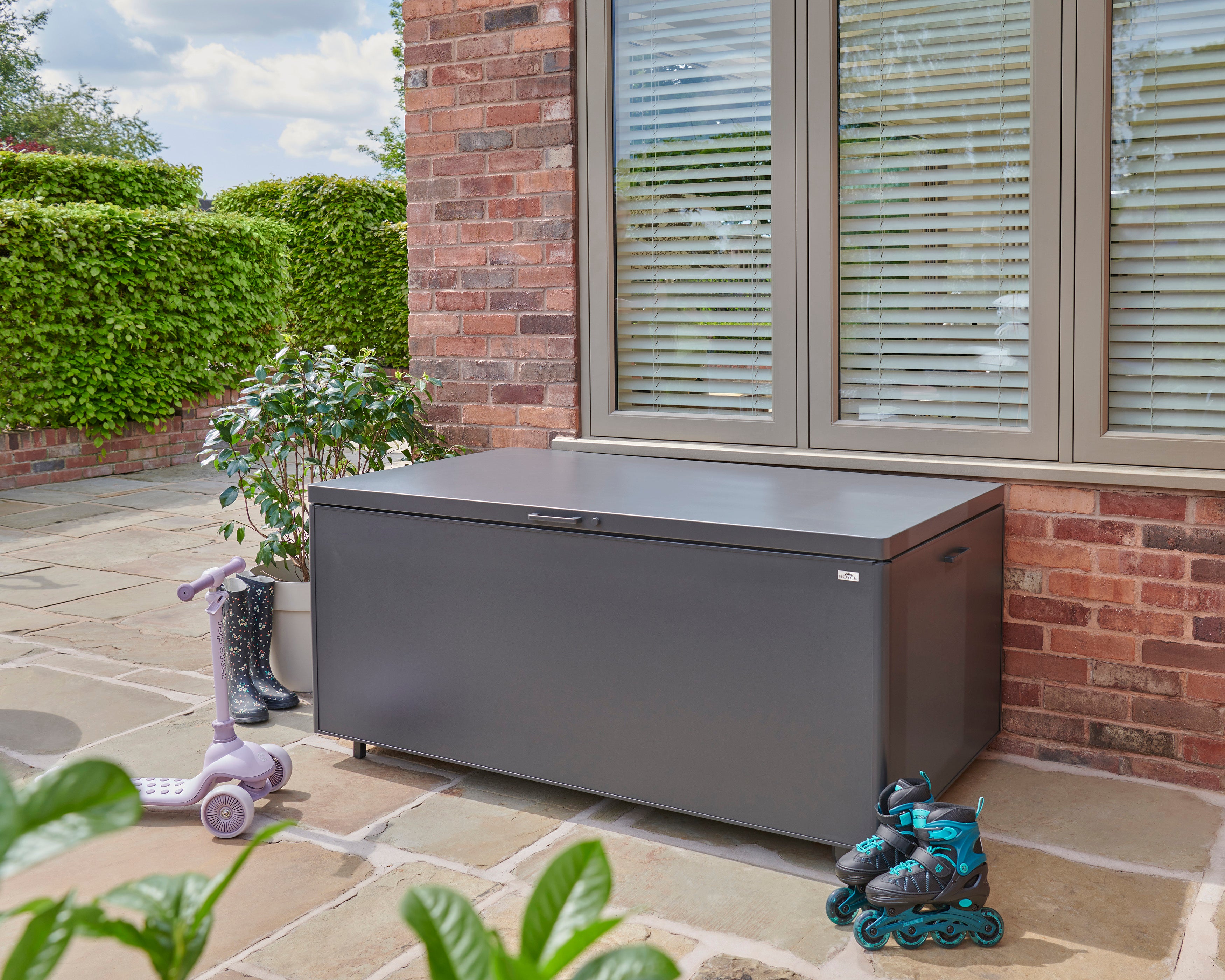 Norfolk Leisure Royce Large Size Aluminium Storage Box