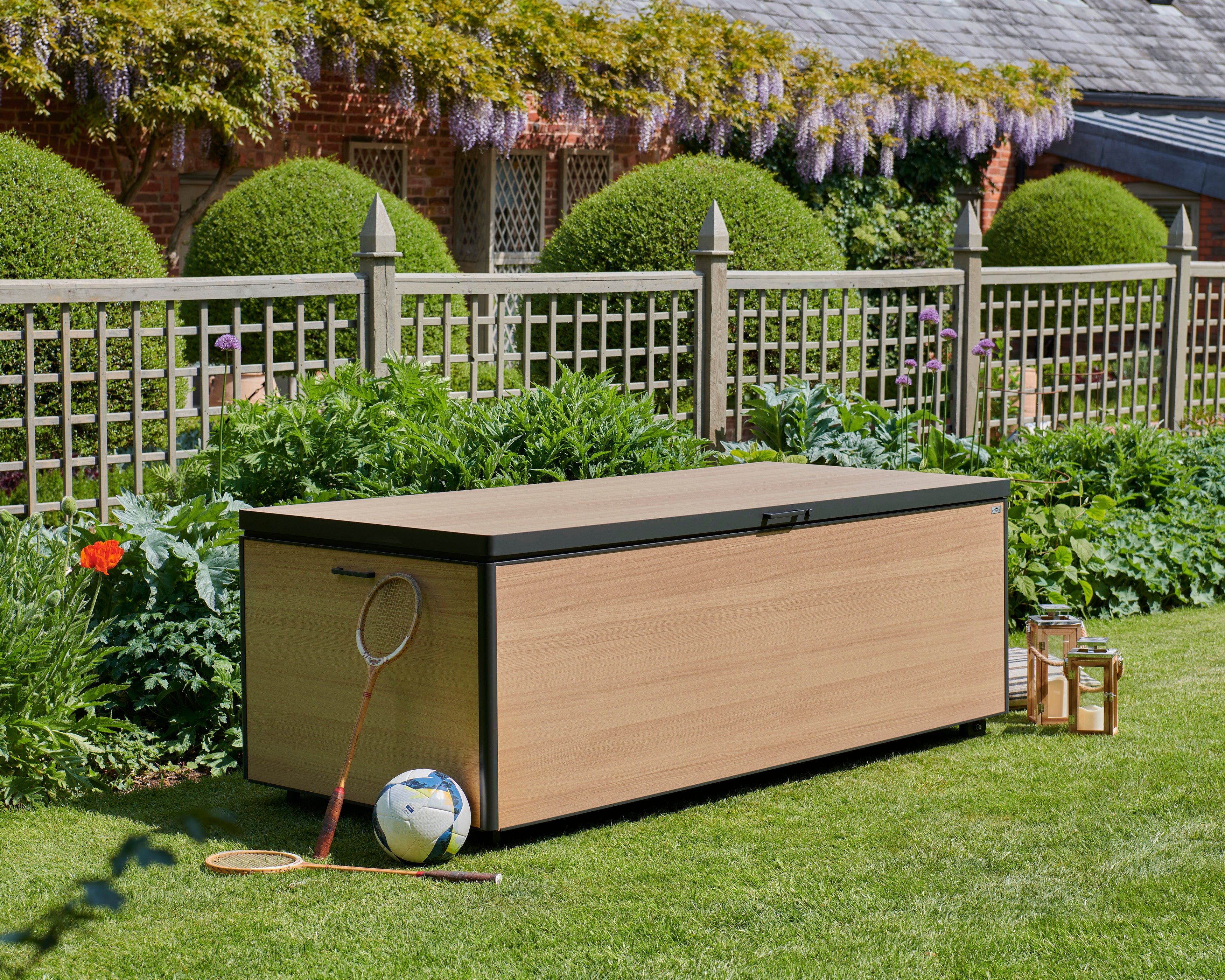 Norfolk Leisure Royce Extra Large Size Aluminium Storage Box