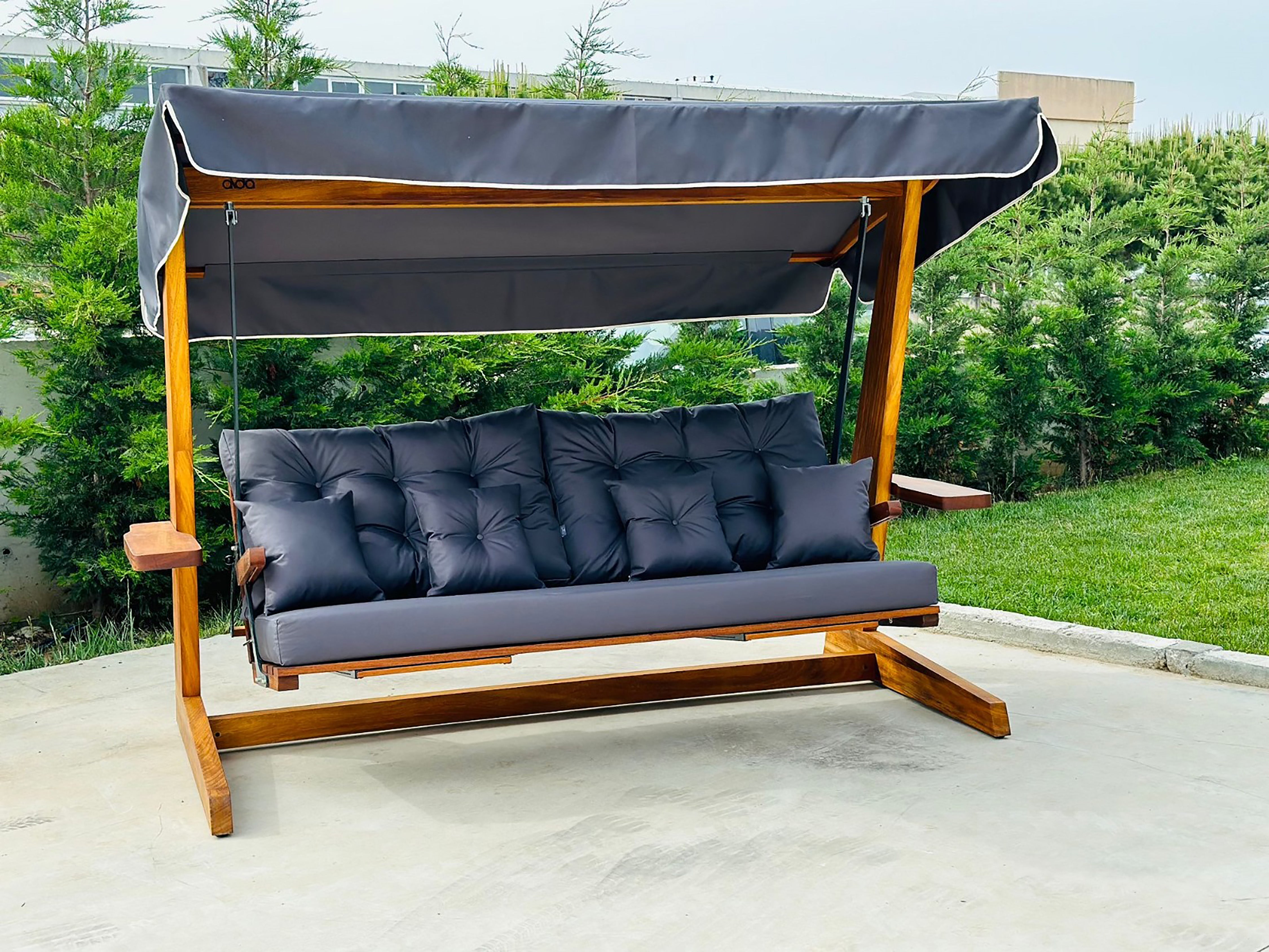 Norfolk Leisure St Andrews 2600 Three Seater Swing Seat with Retractable Leg Rests & Side Table
