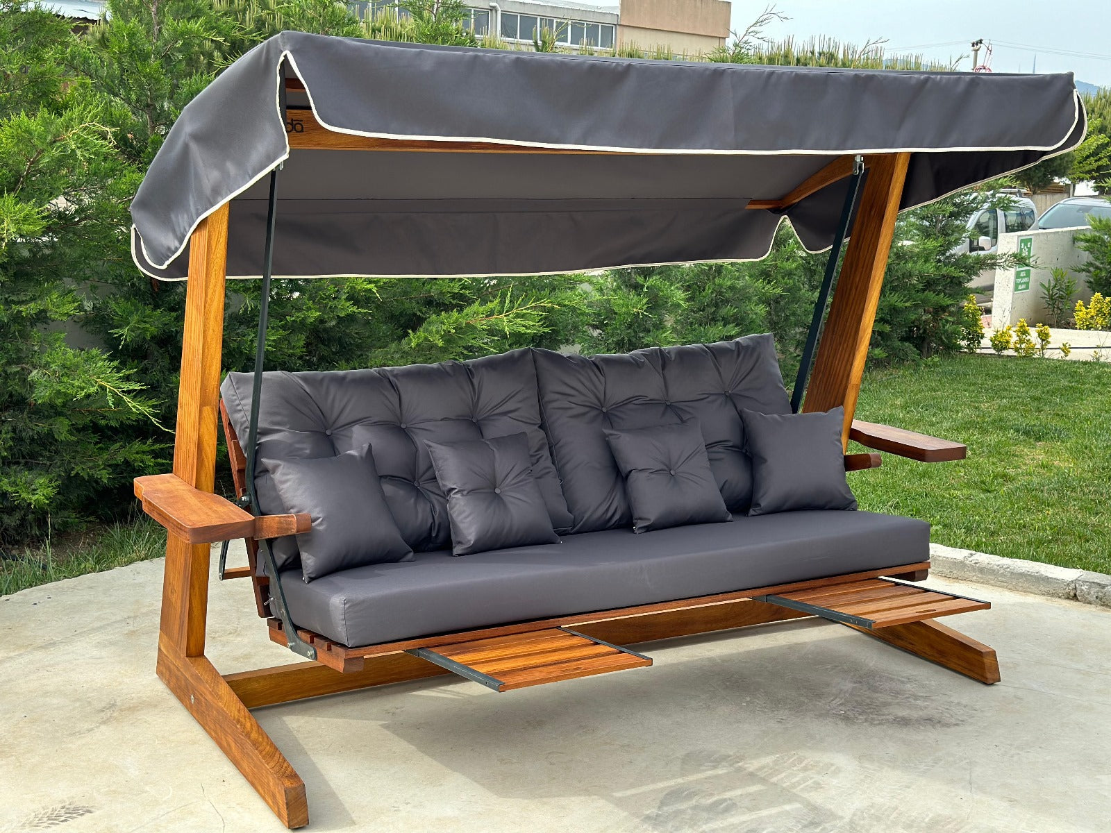Norfolk Leisure St Andrews 2600 Three Seater Swing Seat with Retractable Leg Rests & Side Table