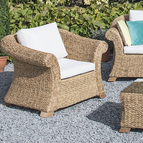 How do you choose the right material for garden furniture covers?