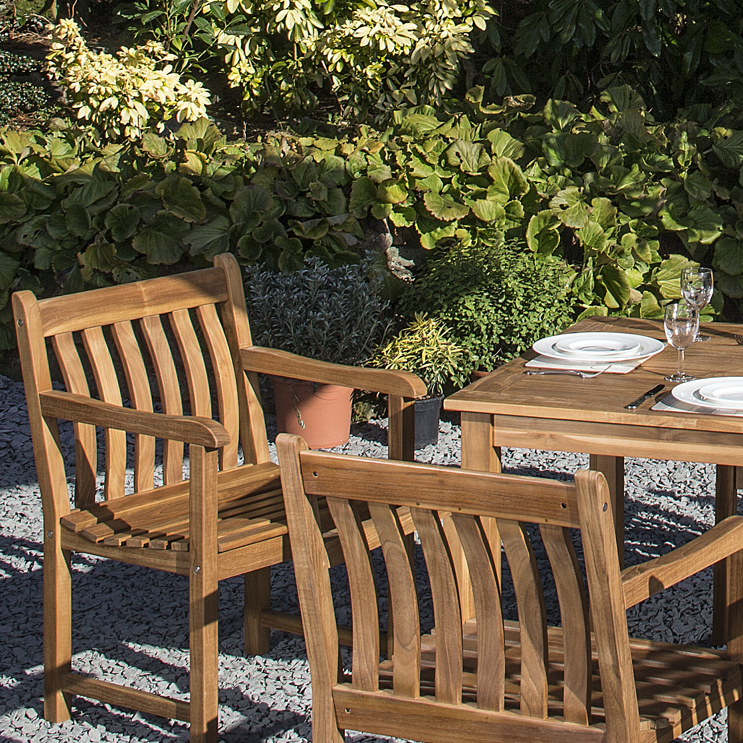 Protecting Wooden Garden Furniture with ClearSpell Covers