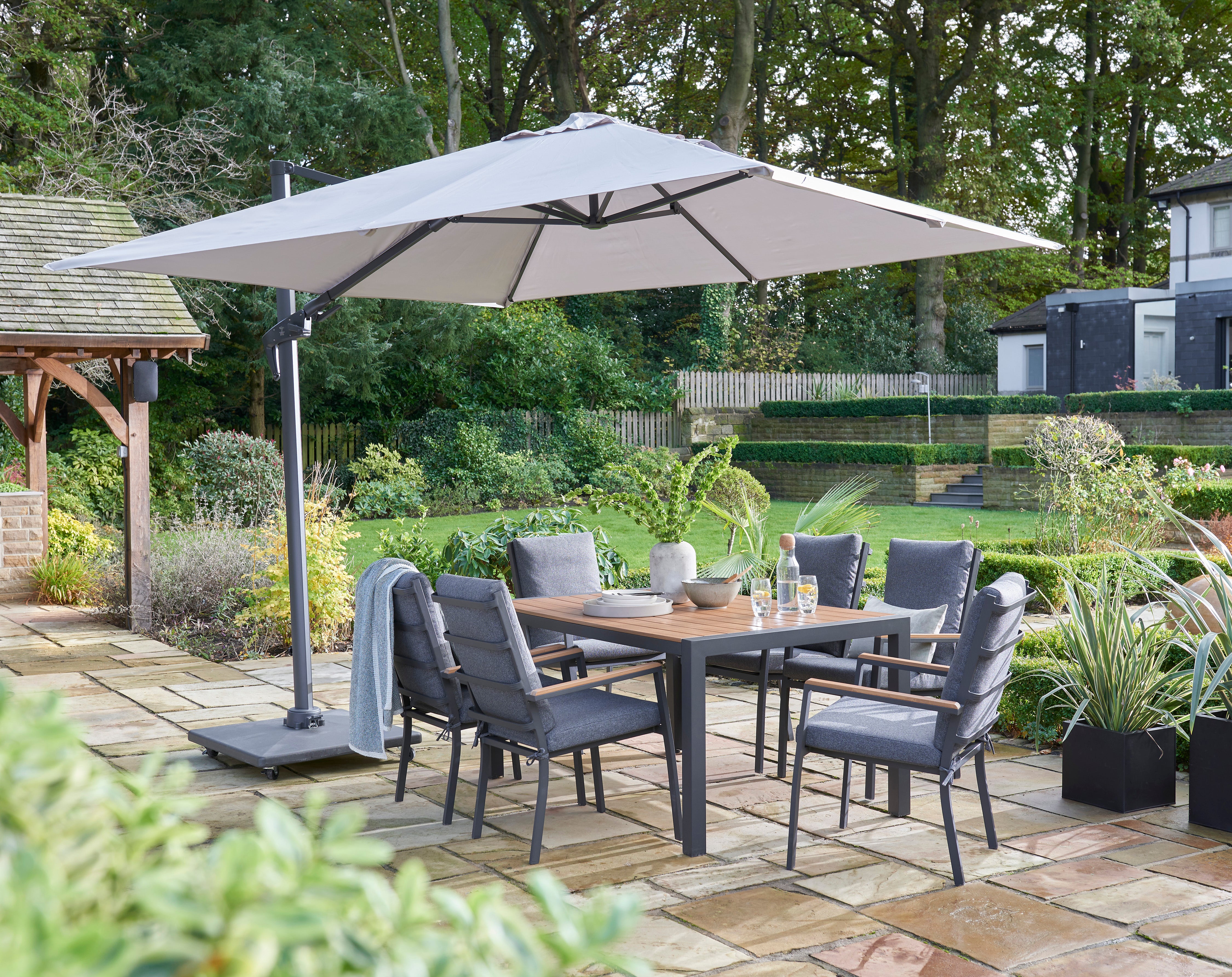 Norfolk Leisure Easton Aluminium Six Seater Dining Set