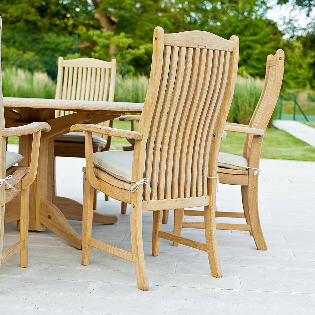 Alexander Rose 8 Seat Roble Bengal Round Dining Set - Bengal Armchairs