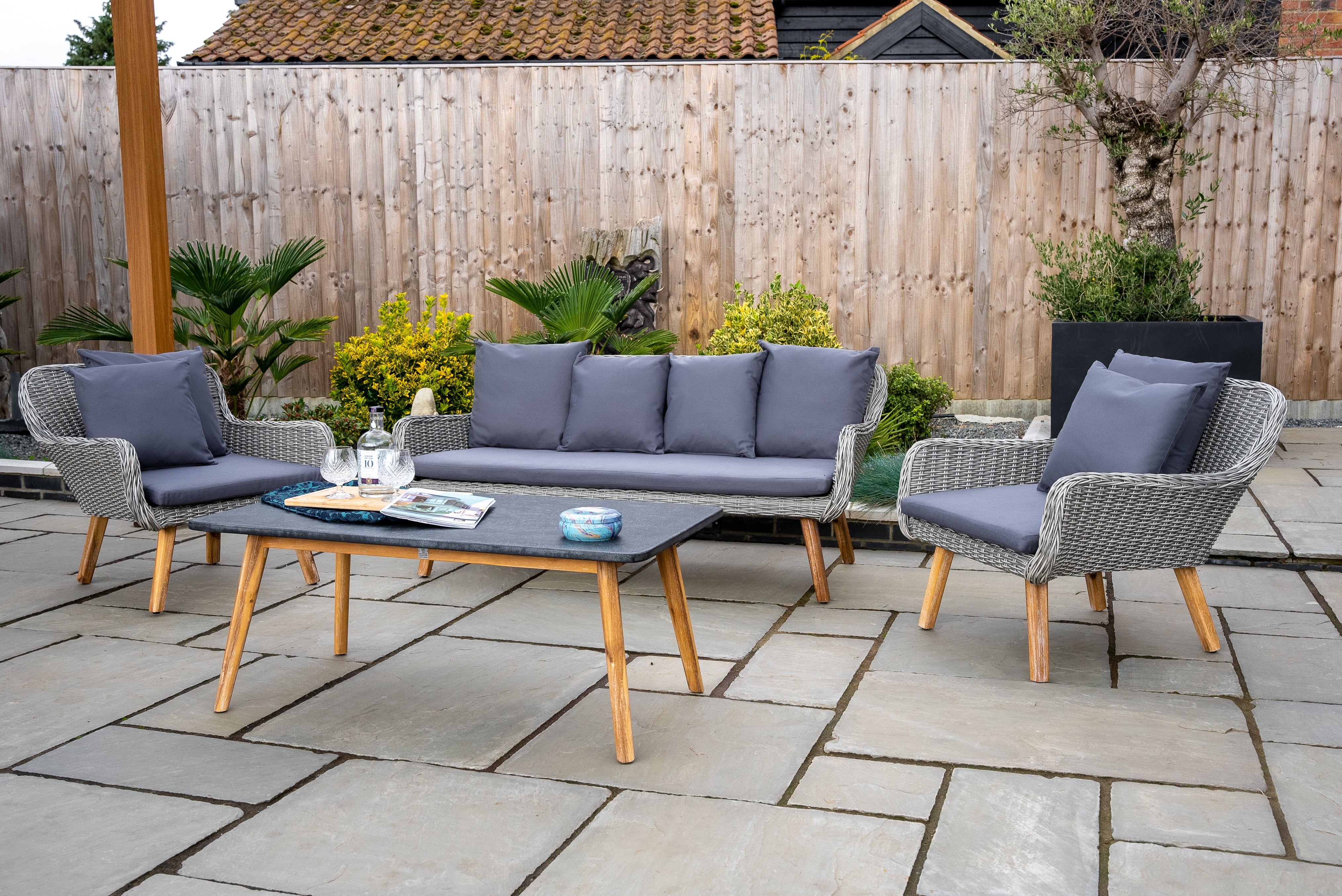 Norfolk Leisure Midori Lounge Set