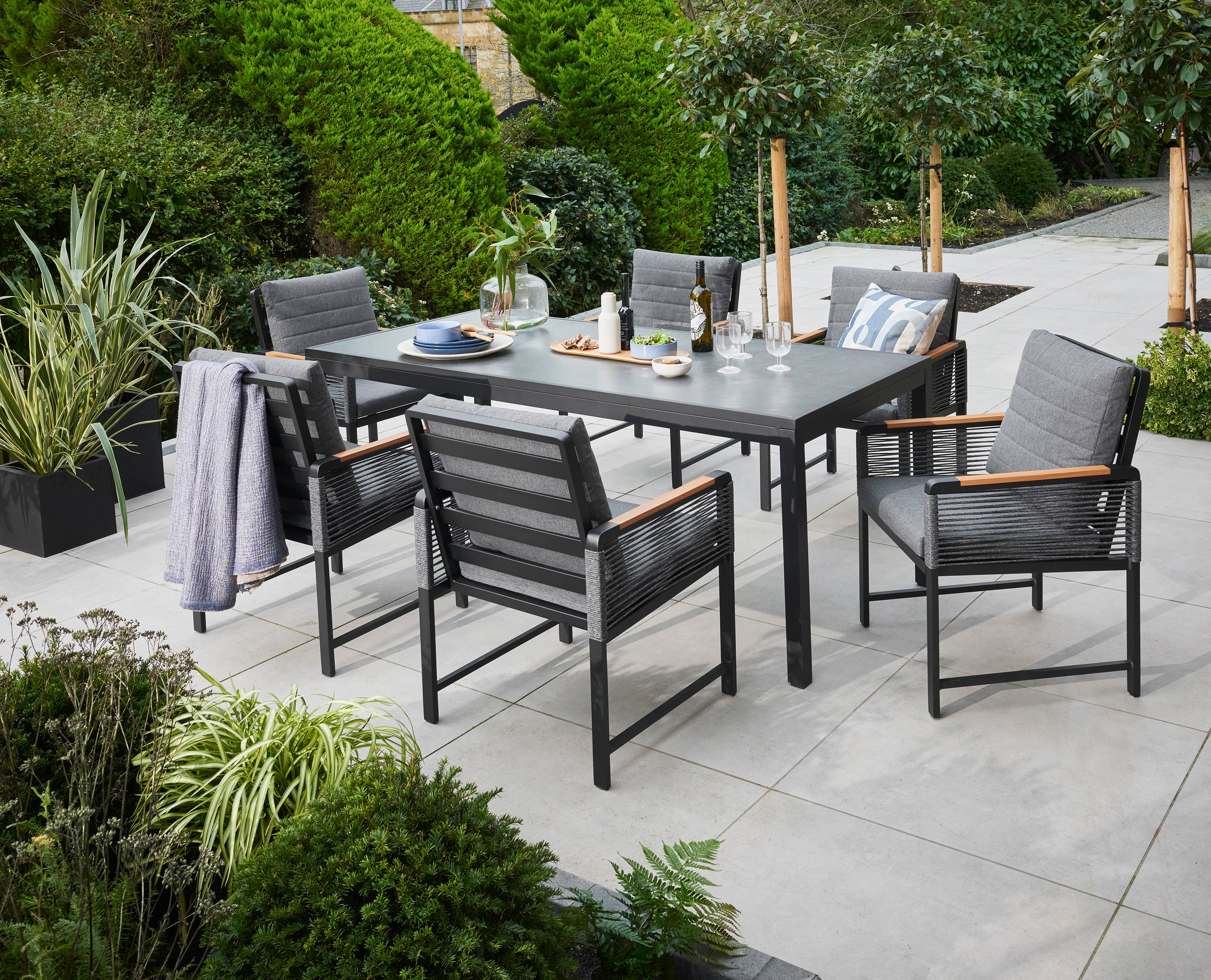 Norfolk Leisure Bellmount Six Seater Aluminium Dining Set
