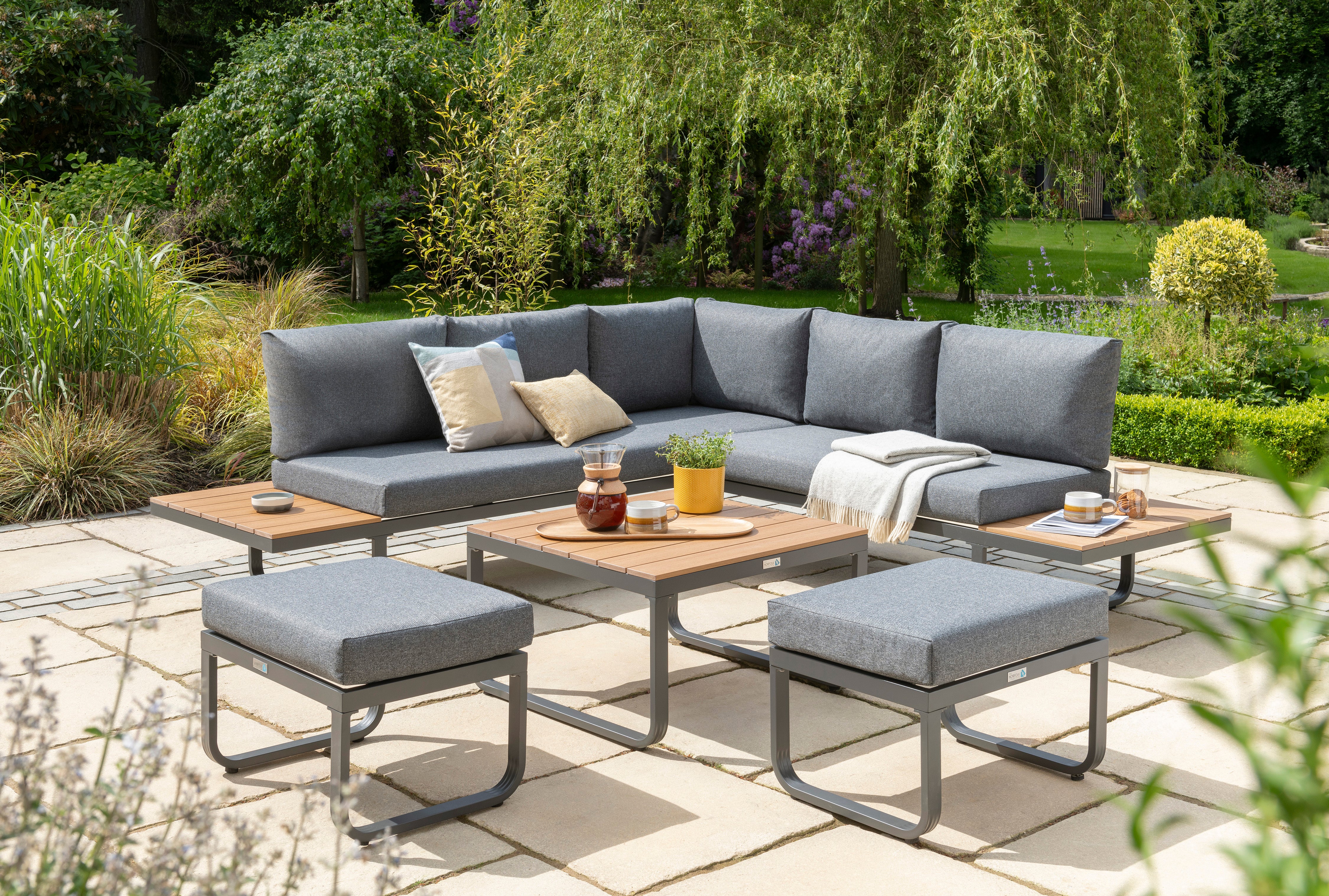 Norfolk Leisure Billingford Aluminium Mini Corner Set