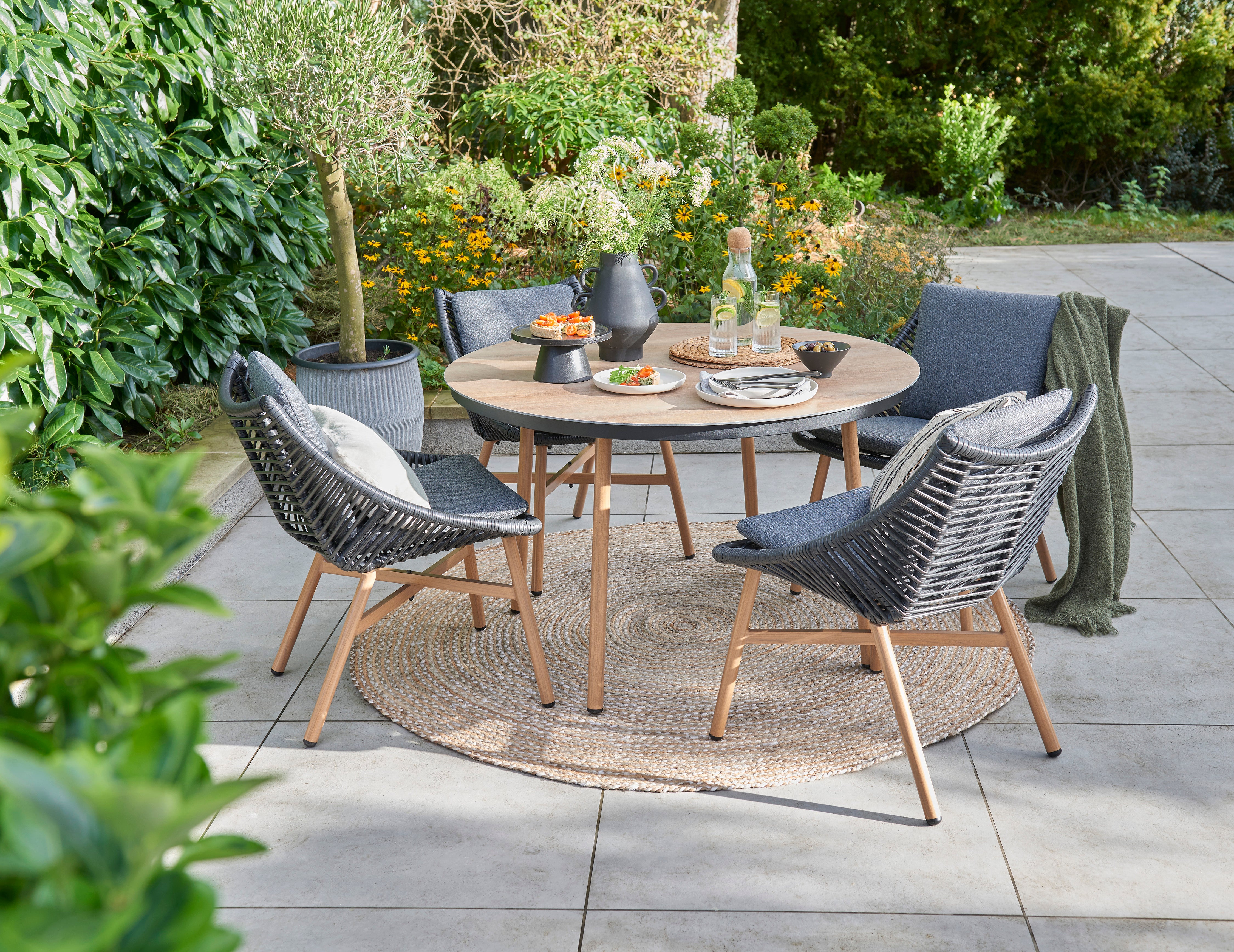 Norfolk Leisure Keswick Four Seater Dining Set